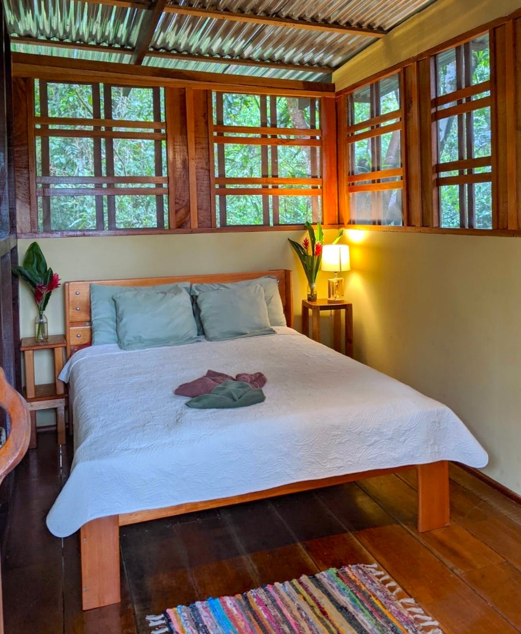 CASCADA ELYSIANA – ECO-RETREAT WITH HUGE WATERFALL
