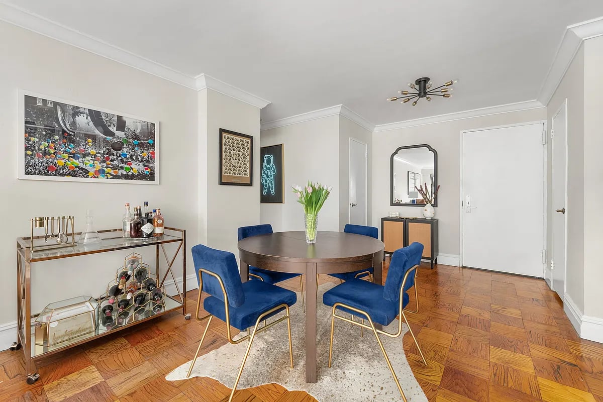 235 East 87th Street Unit: 10B