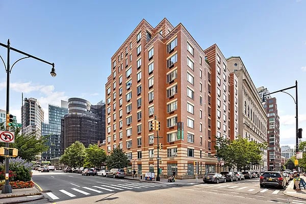 Boulevard East