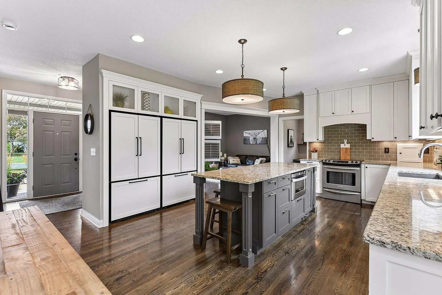 Stunning 2-Story in Springfield Community