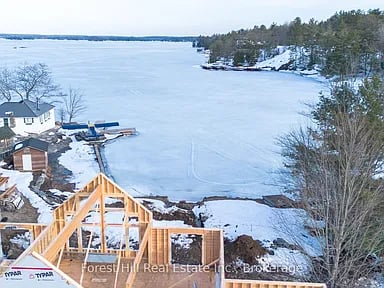 1111 Lakeshore Dr