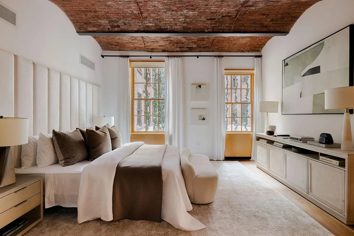 36 Bleecker Street, 3D