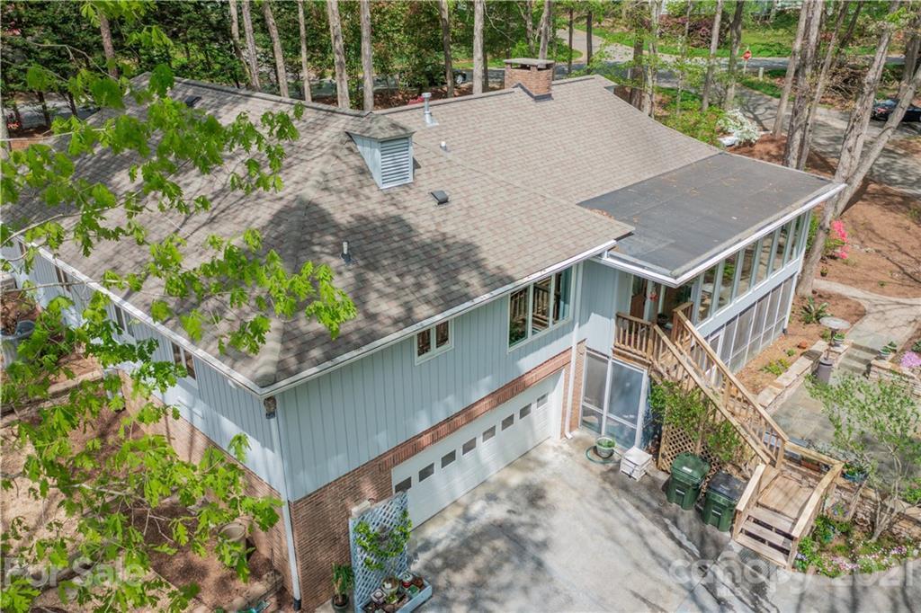 61 Heritage Dr