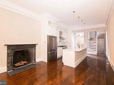 308 S Philip St