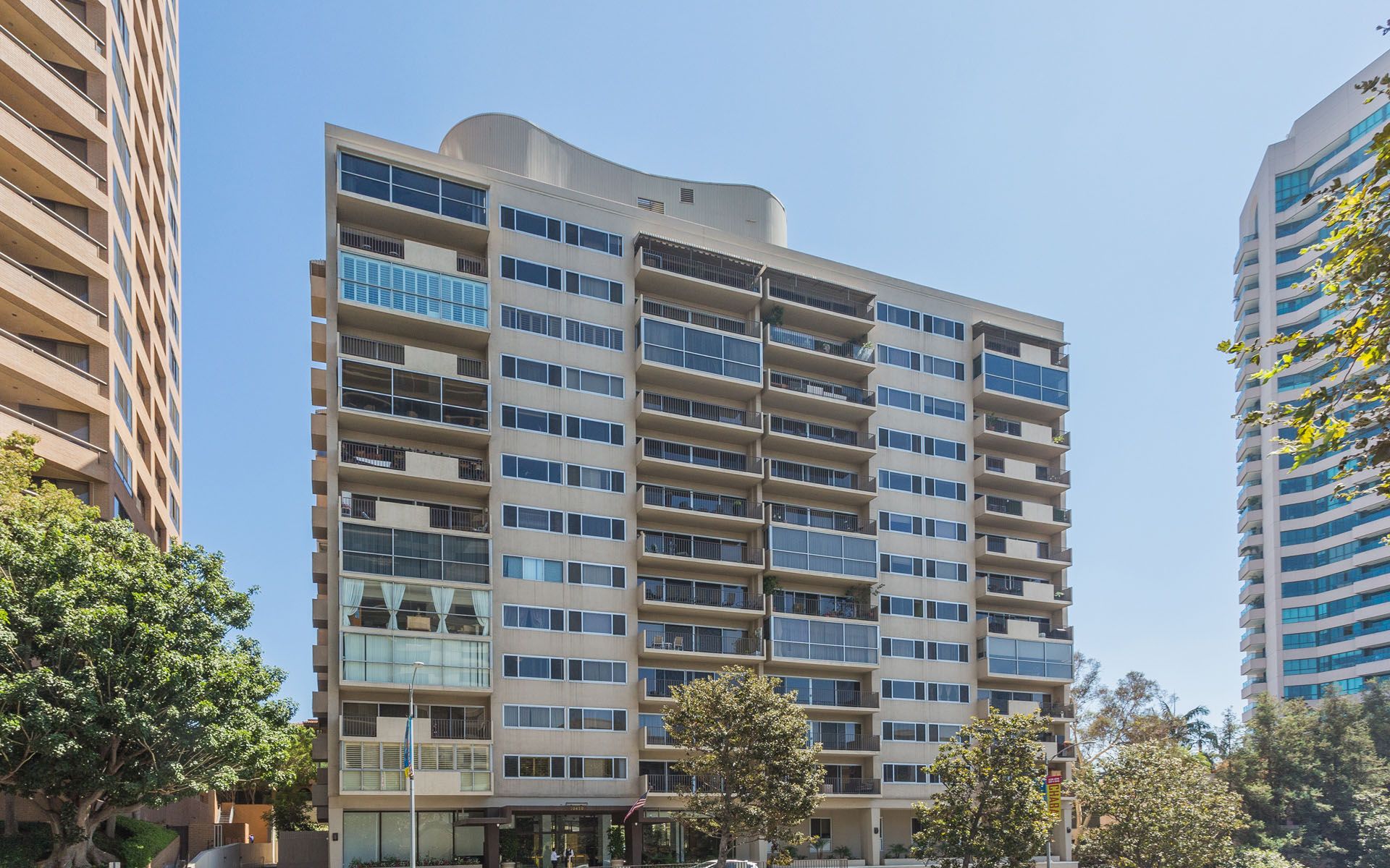 Churchill #7E, Wilshire Corridor