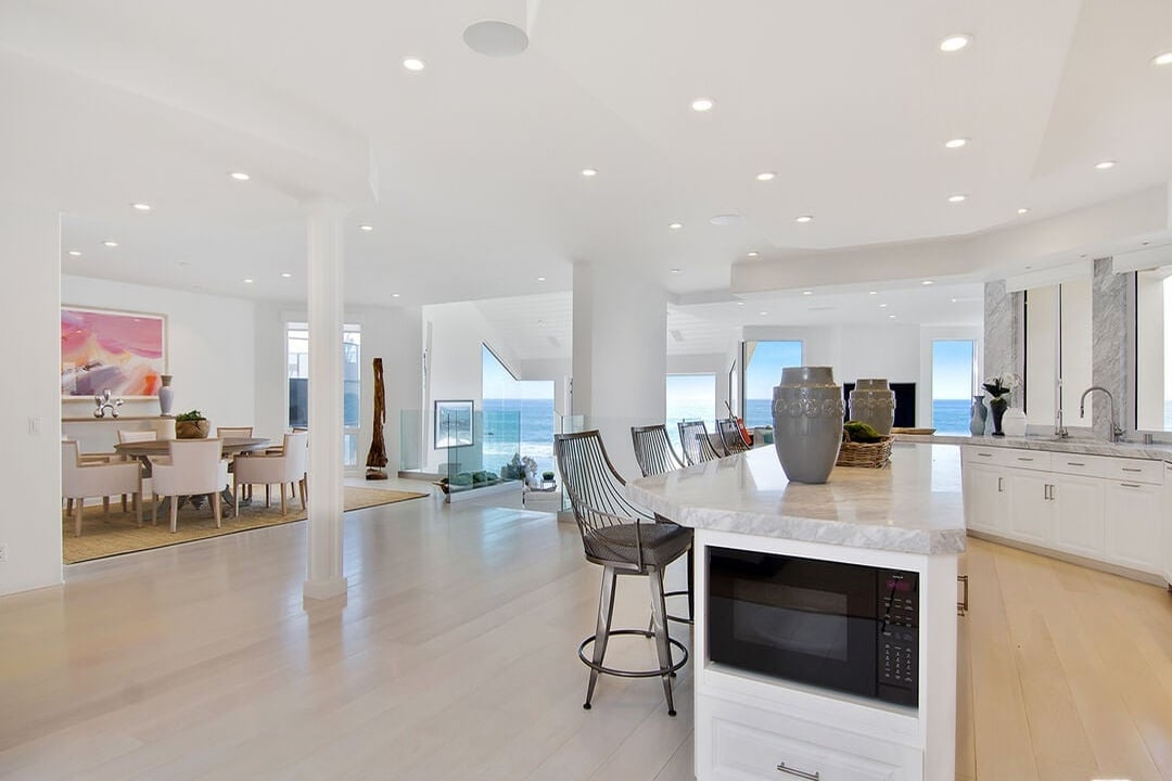 Solis Crest, Broad Beach Rd, 90265