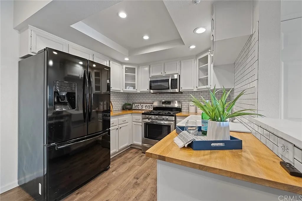 121 S Lakeview Ave #121I