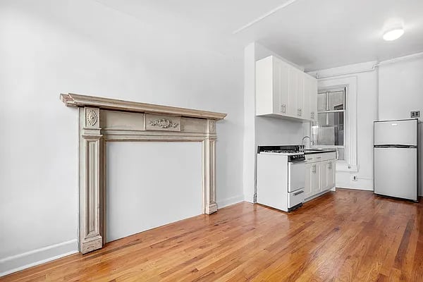 308 Mott Street #3F