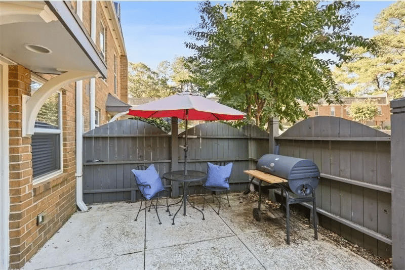 105 River Dr N Unit B