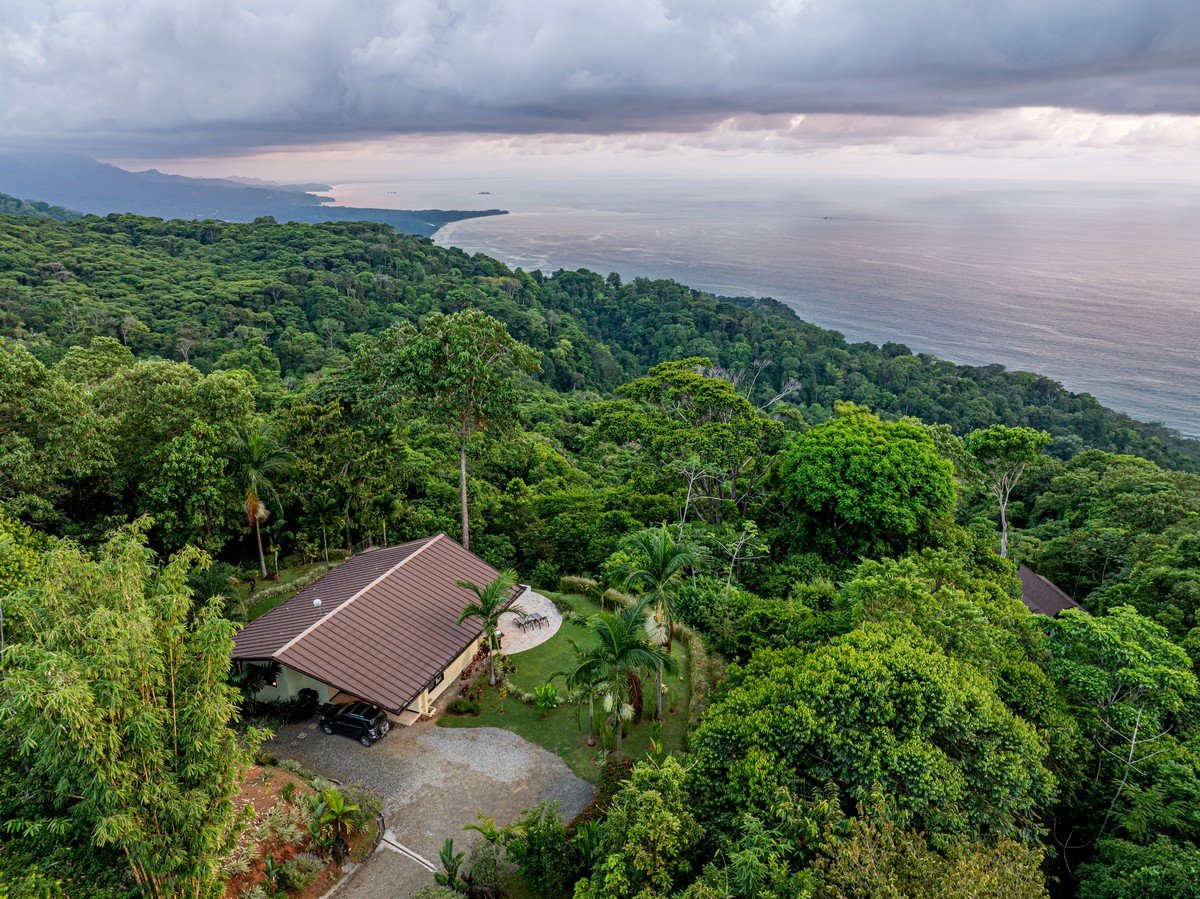 2 ACRES – 2 Bedroom Whales Tale Ocean View Home In Costa Verde Estates Gated Community!!!