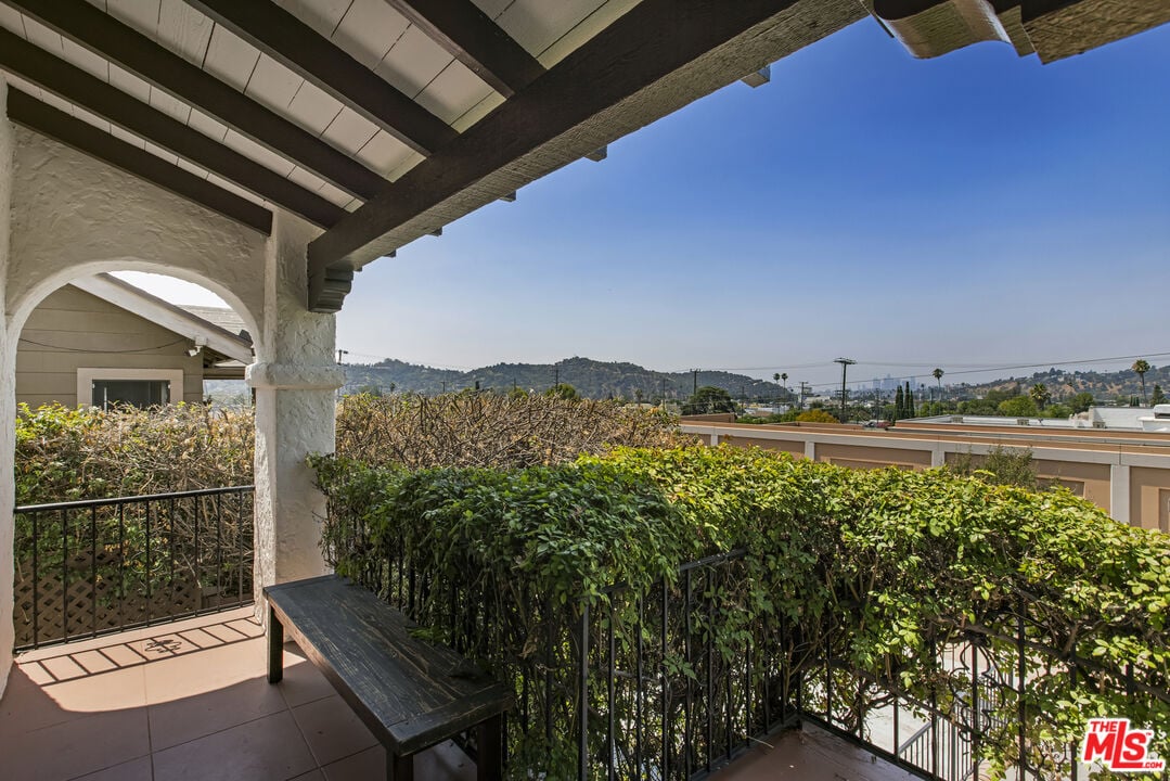 6105 Mount Angelus Dr