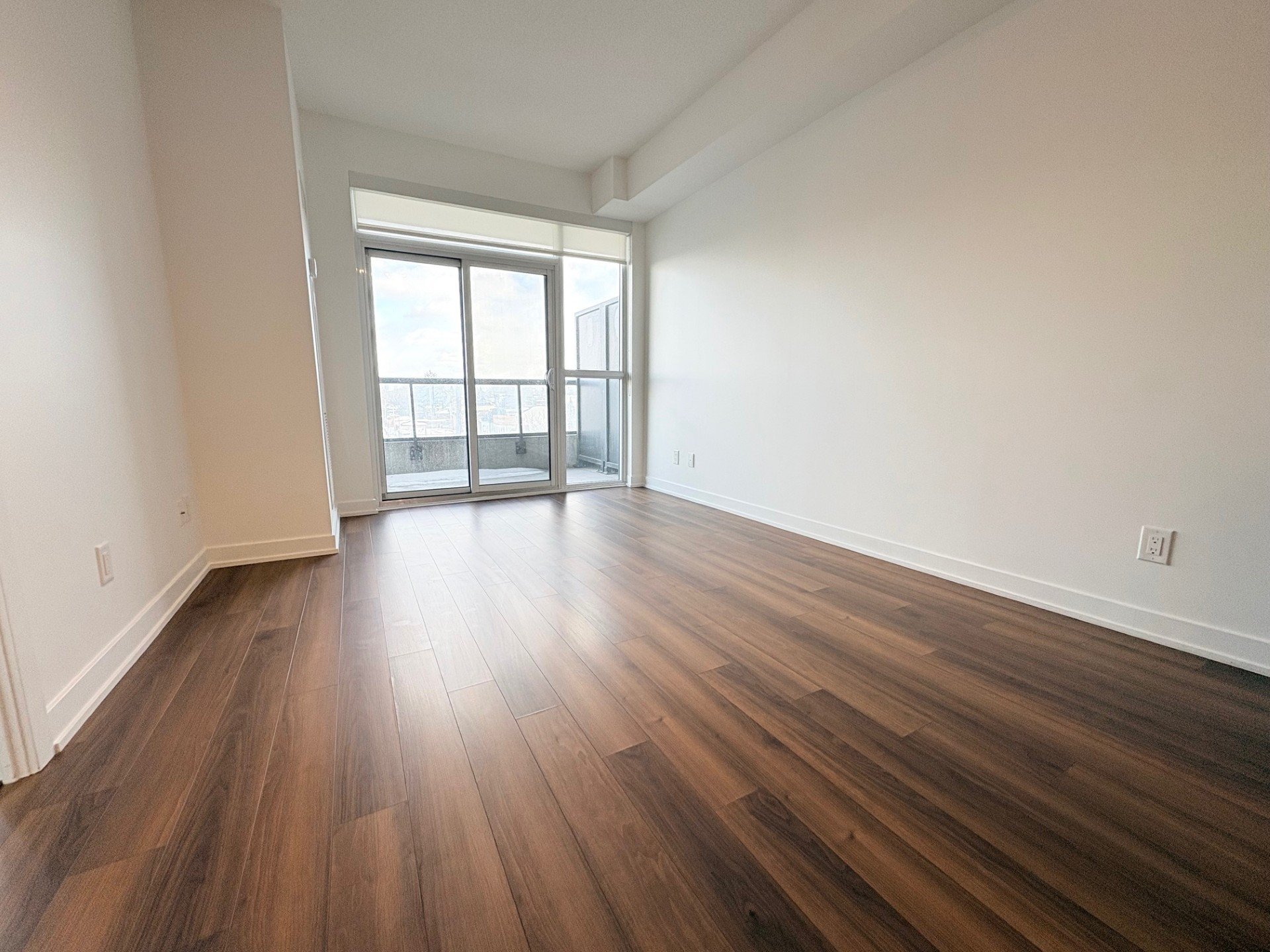 1603 Eglinton Avenue W 321