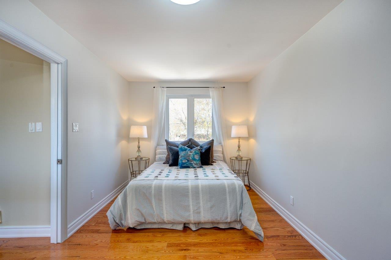 22 Elba Ave