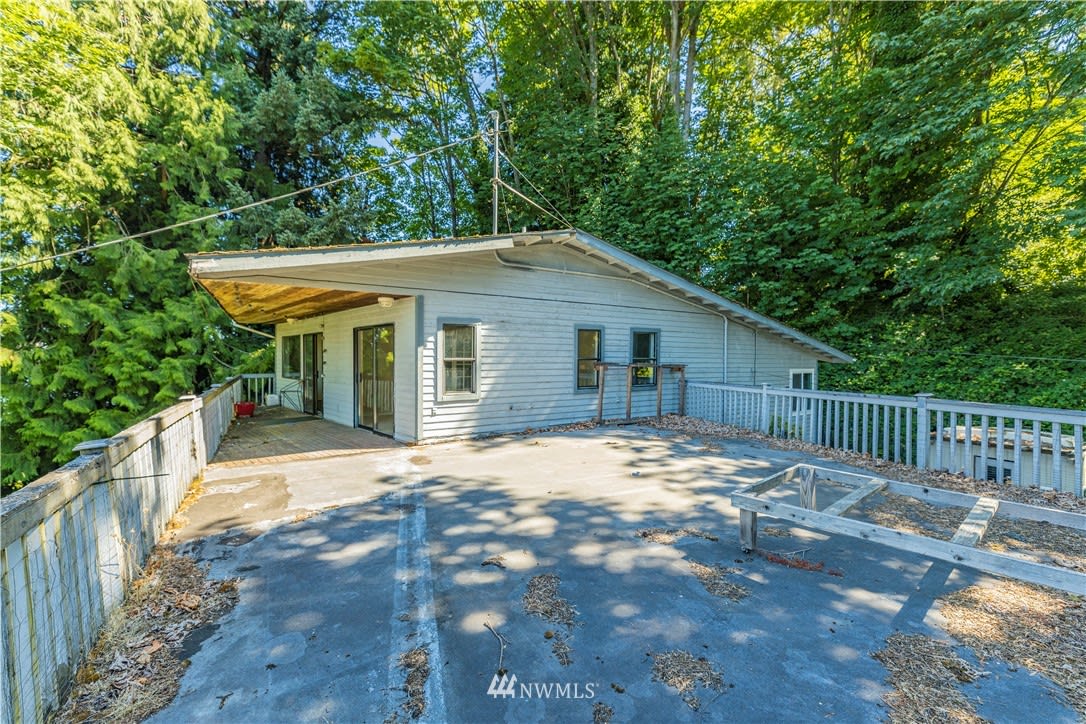 127 E Lake Stevens Rd