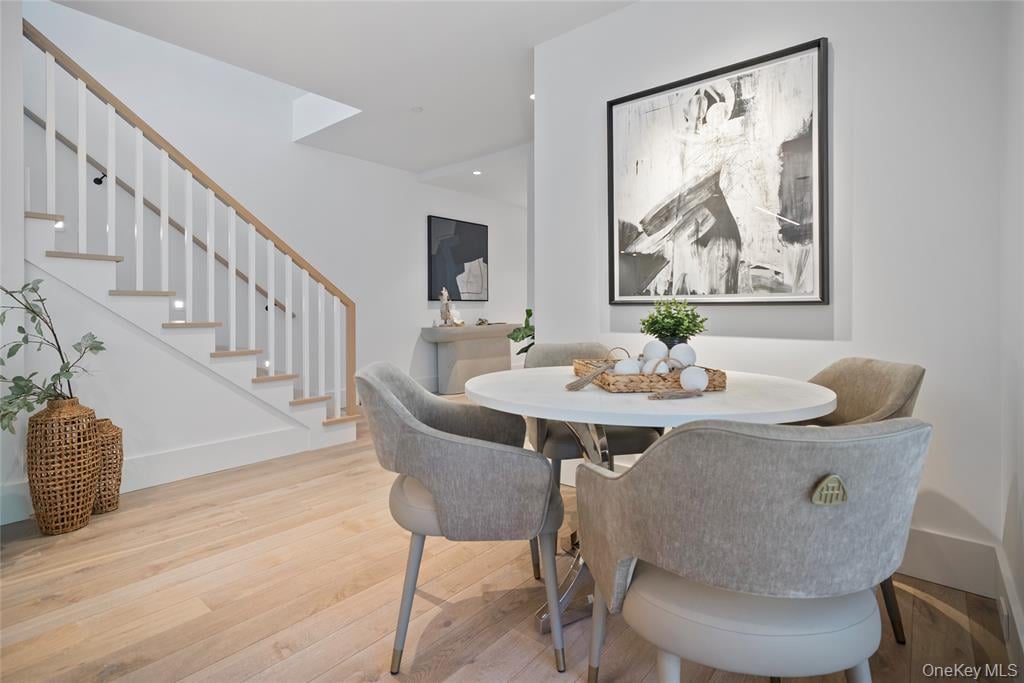 41 Richmondville Ave Unit: Duplex 2