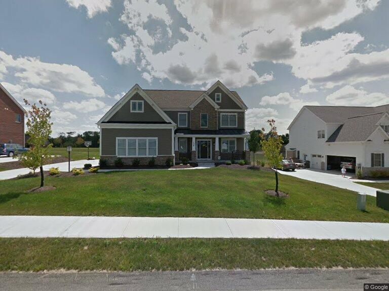 106 Redbud Ct