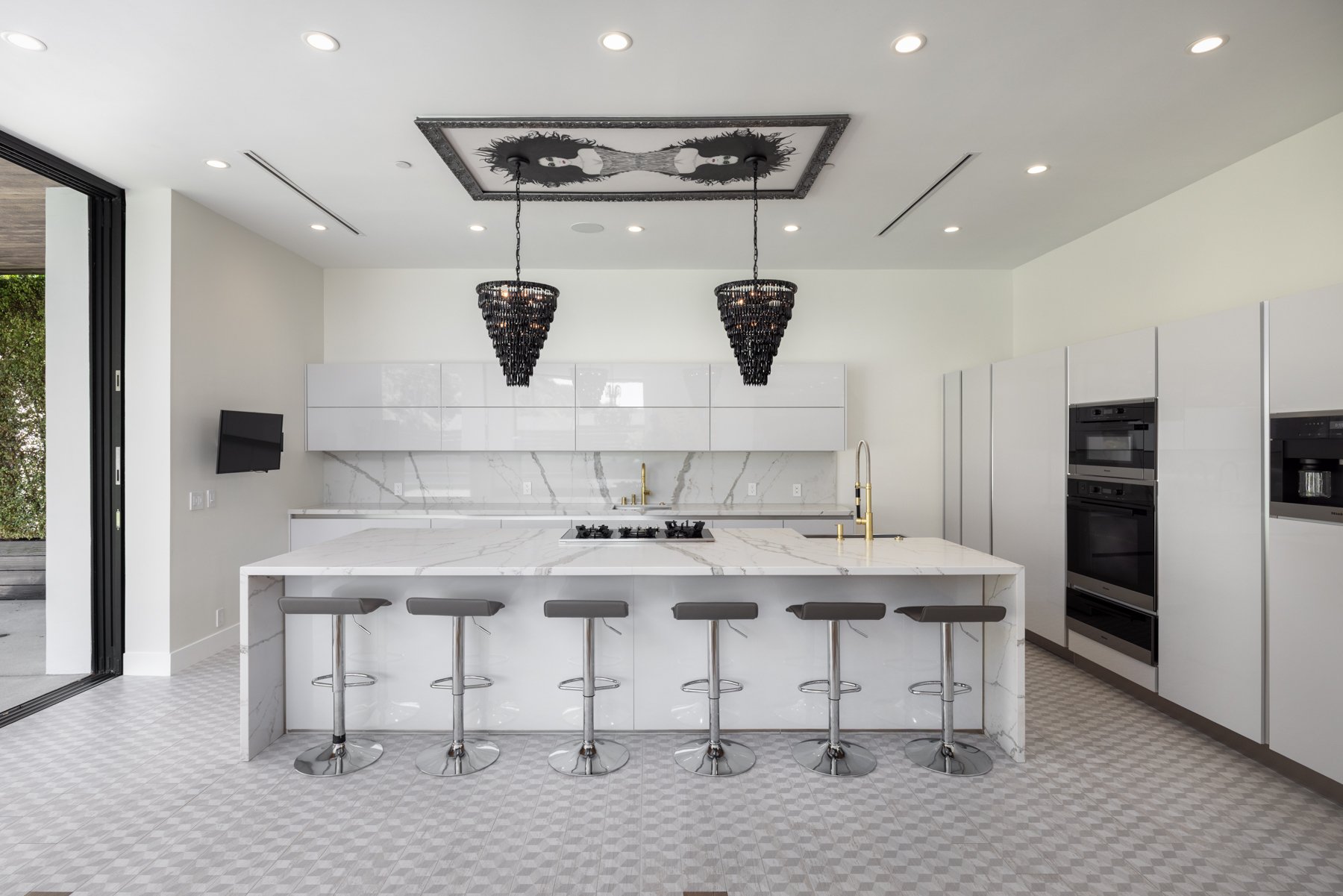1619 San Ysidro Dr, Beverly Hills