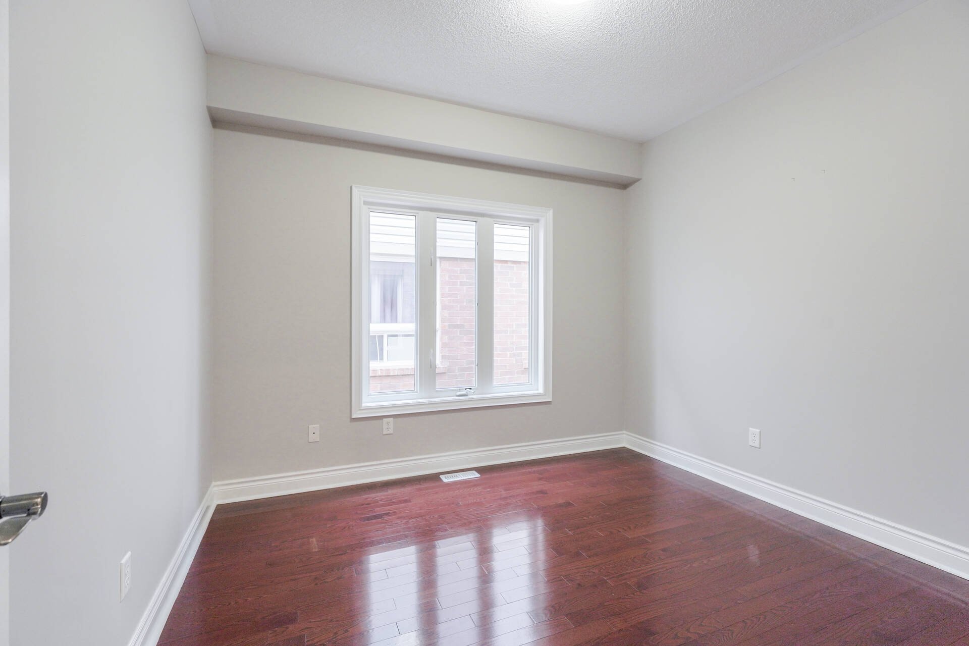 1648 Pennel Drive Unit: Upper