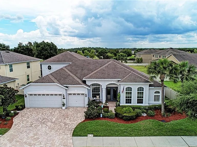 20268 Ravens End Dr