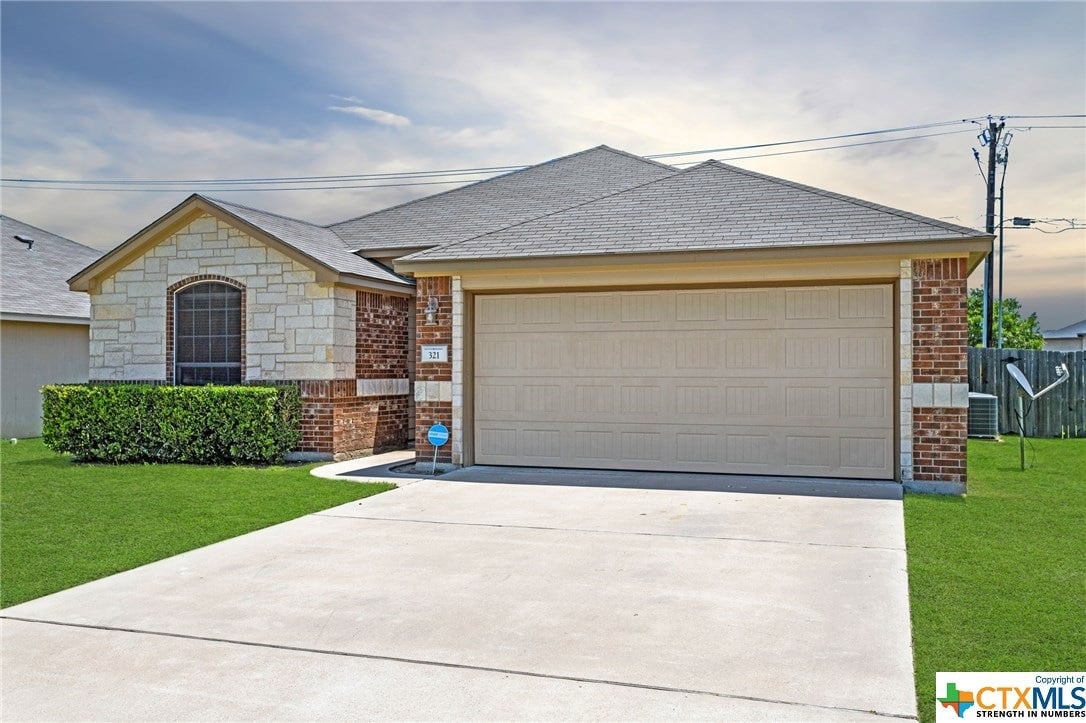 321 Emerald Ridge Dr