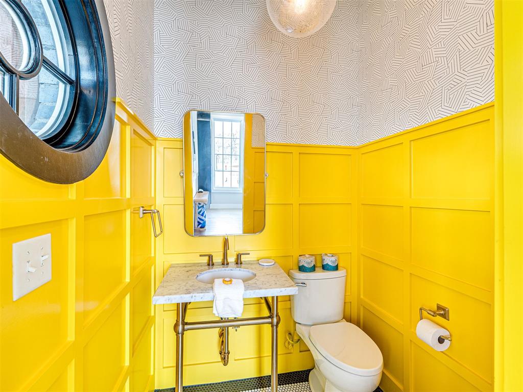 The Agency Oklahoma Listing of the Week: The Pella House at Carlton Landing - Wyatt Poindexter - The Agency Oklahoma