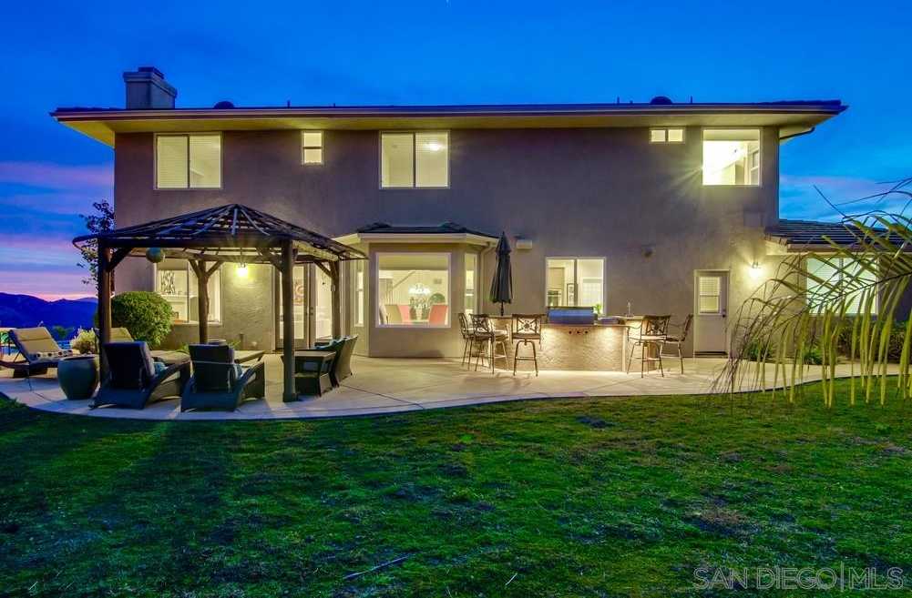 15118 Creek Hills Rd