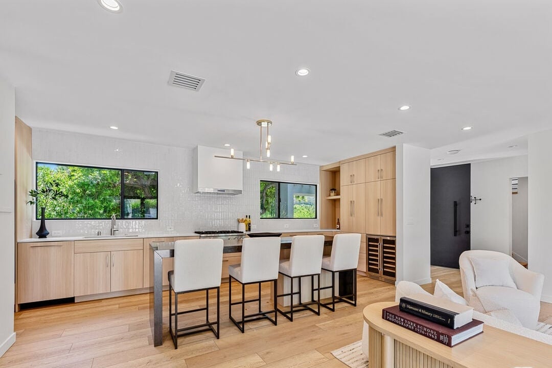 Zenith Reserve,Westcove Dr, 90049