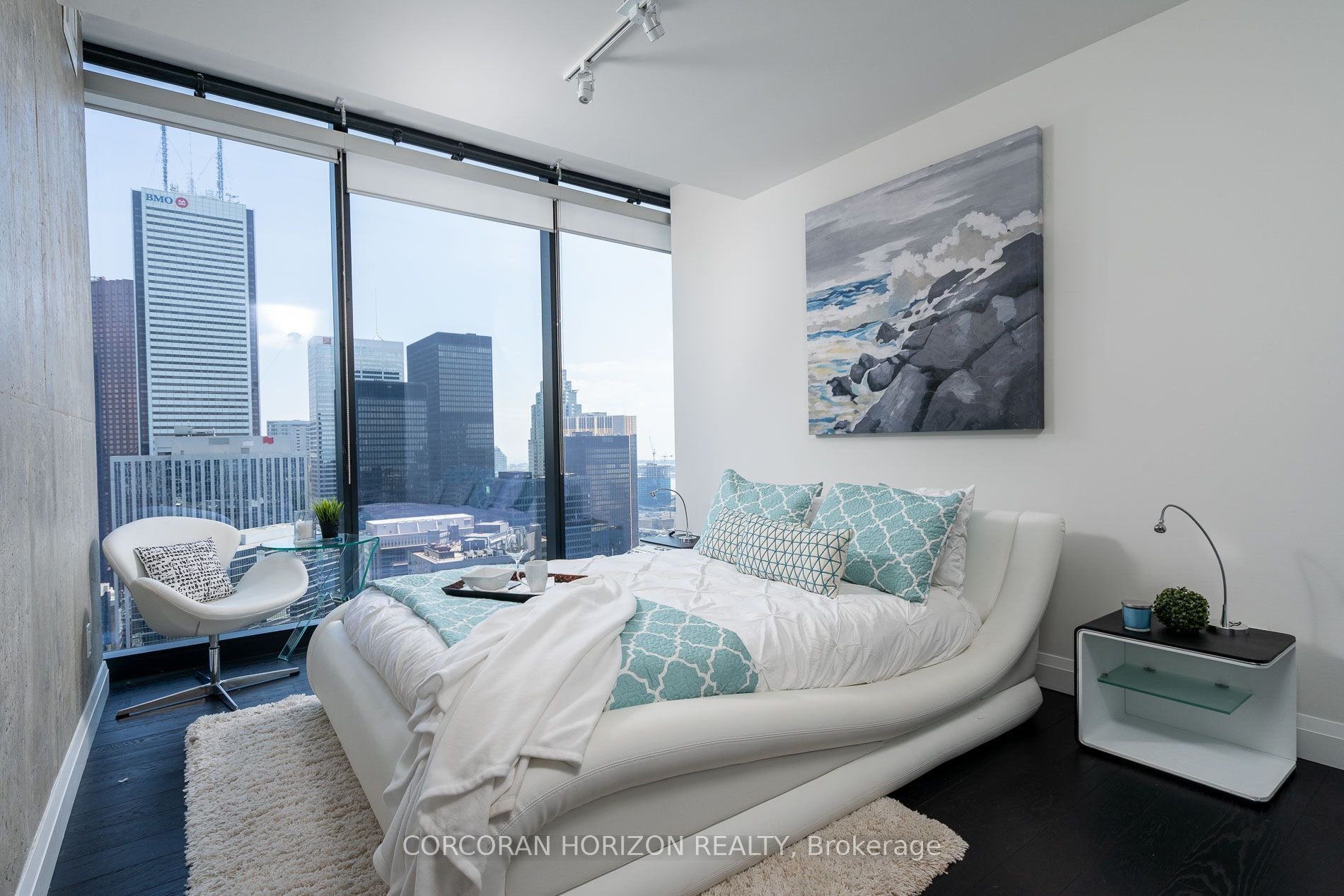 PENTHOUSE PERFECTION ON THEATRE ROW