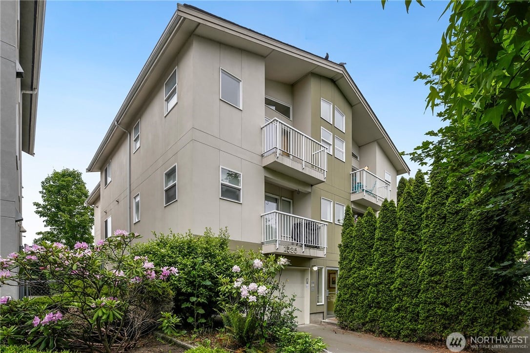 1535 NW 52nd Street #302