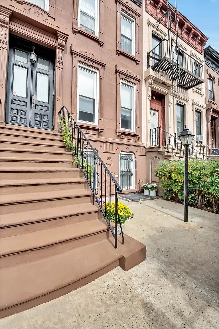 967 Greene Ave