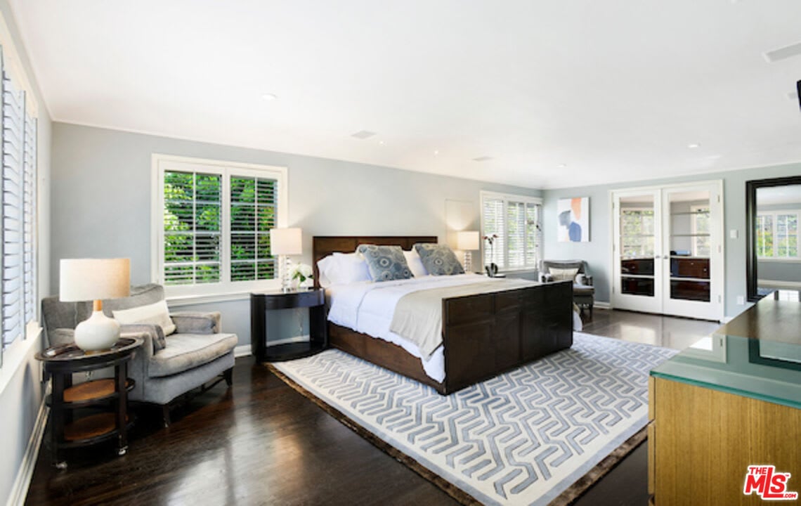 Ridge Oasis