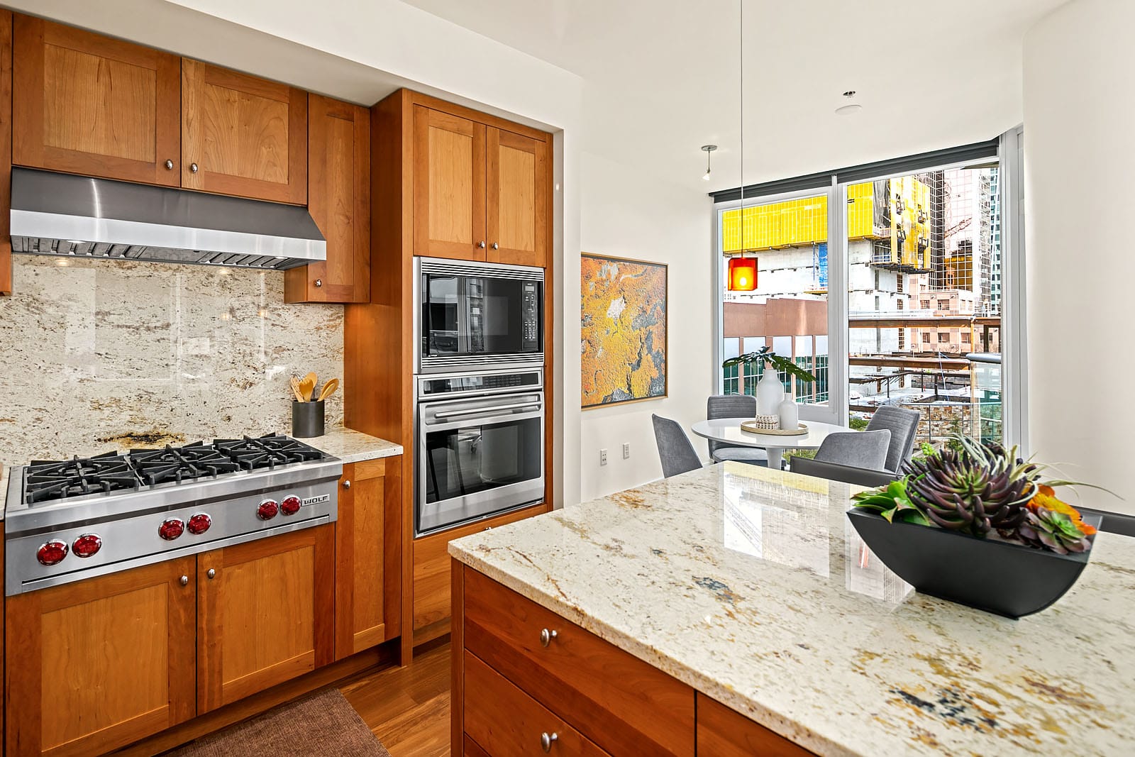 500 106th Avenue NE, Unit 807