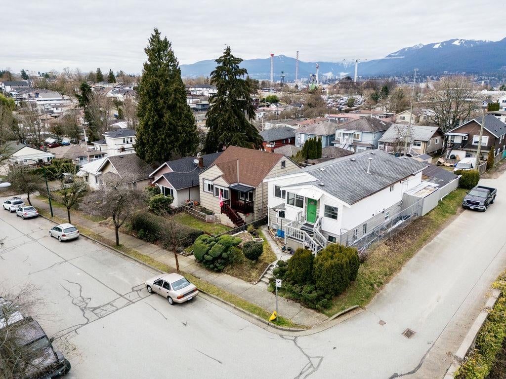 3341 E Georgia Street, Vancouver