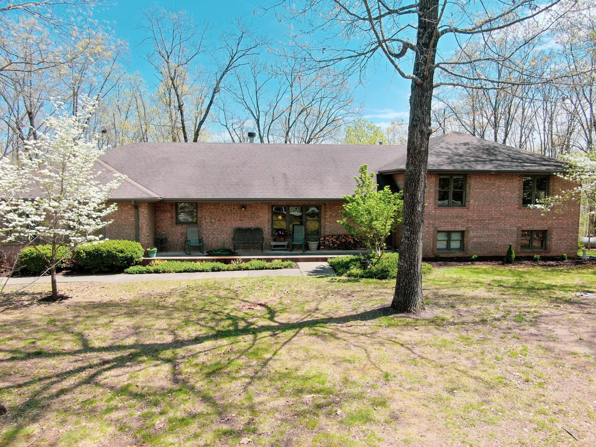 142 RED FERN DR