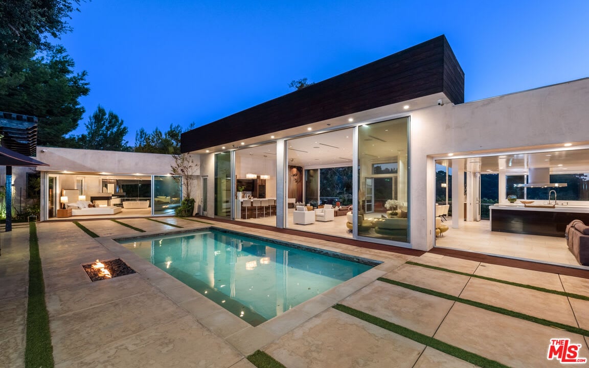 View Opulent