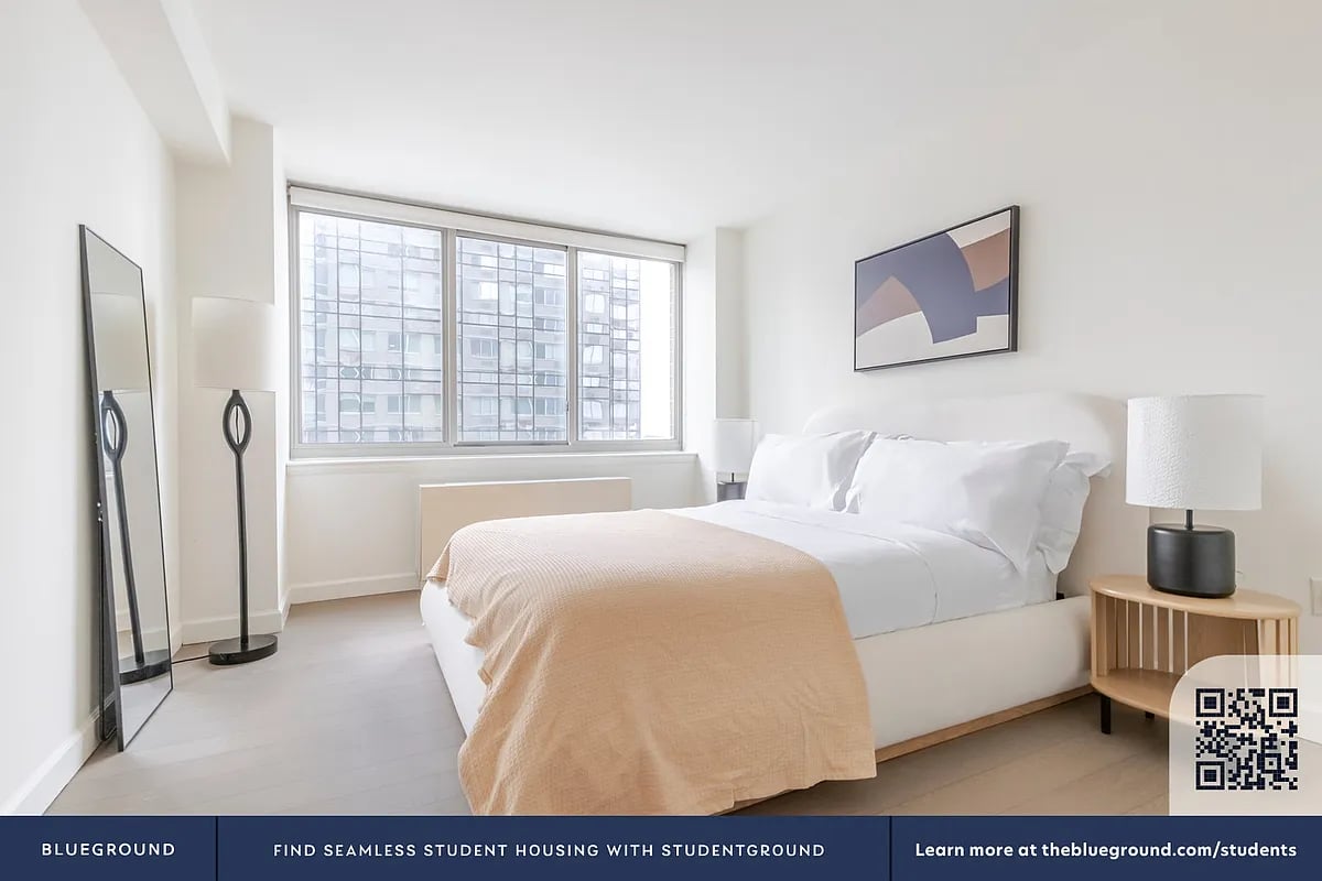 561 10th Avenue #21D