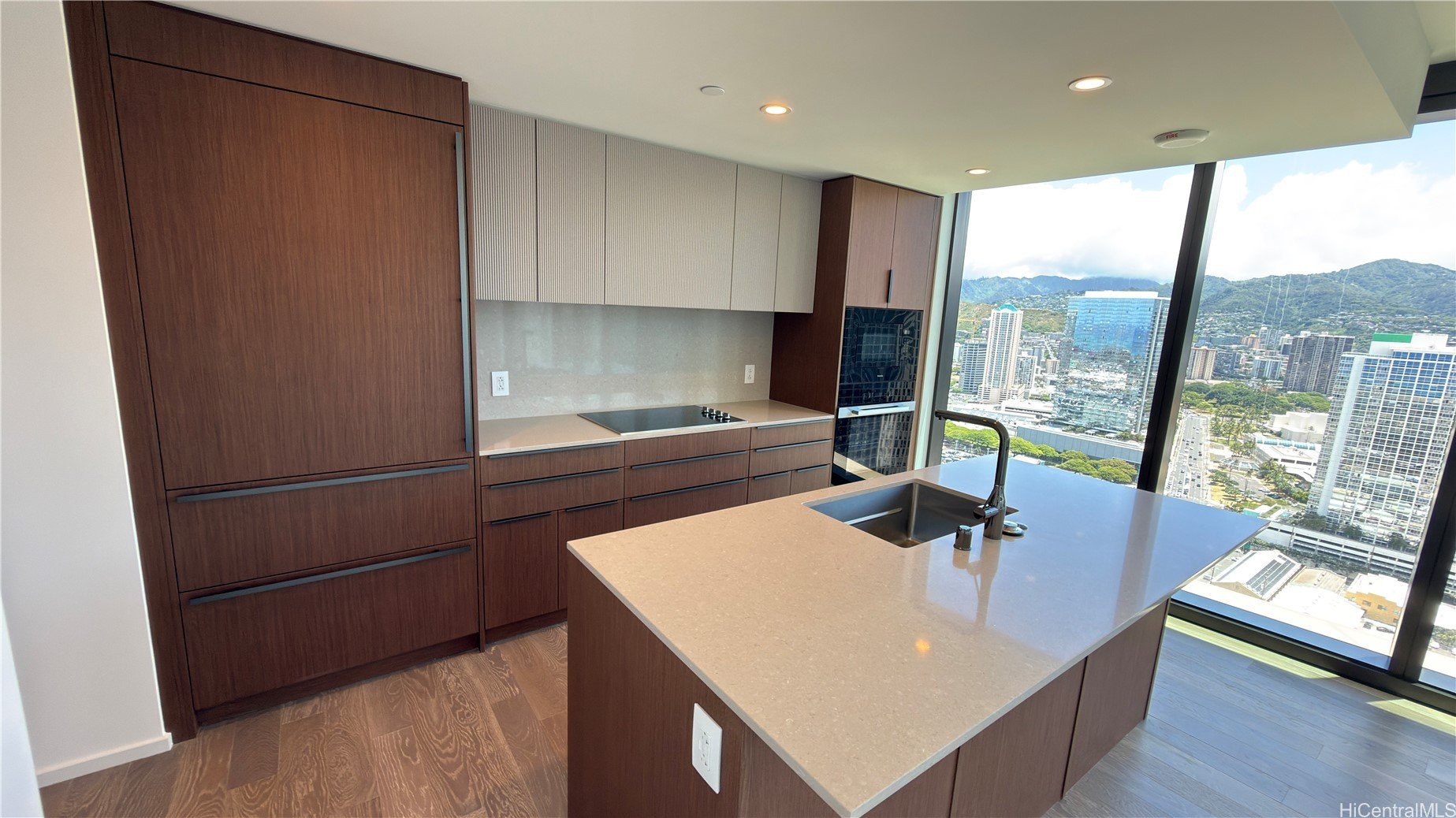 333 Ward Avenue #3510