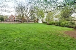 555 Boylston St, #555