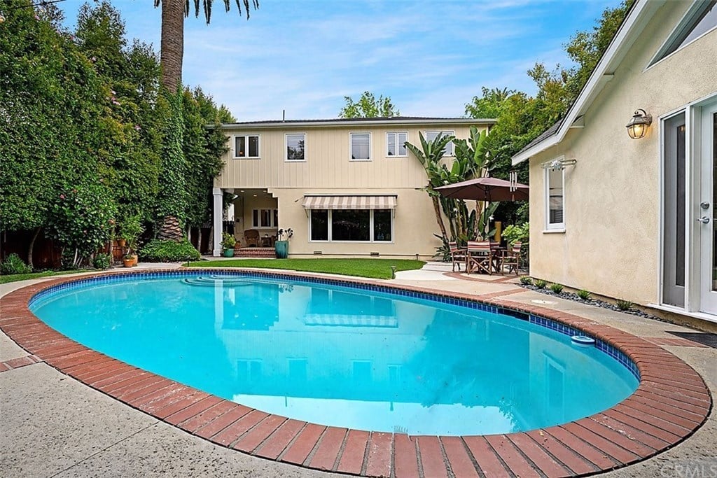 4225 Camellia Ave