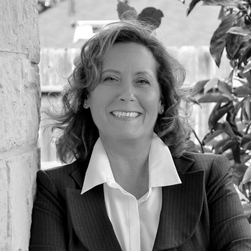 Cathy Starbuck Flower Mound, TX Real Estate Agent Headshot