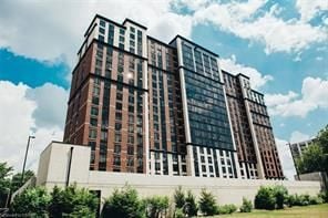 1235 Richmond St 1404