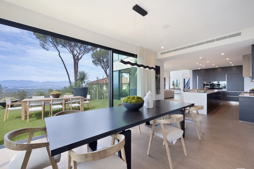 Beverly Ranch Road, 90210