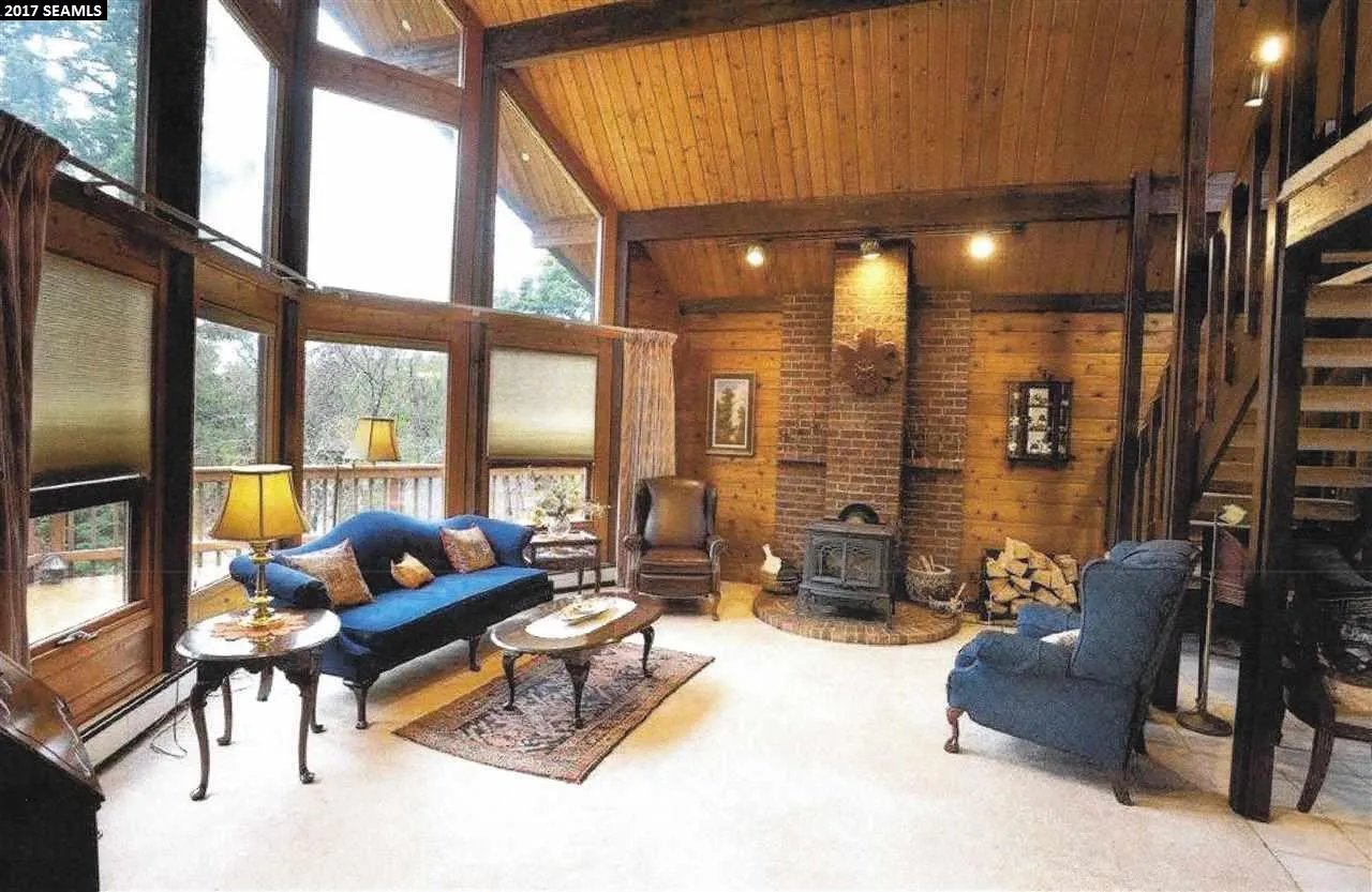 1122 S Point Higgins Rd