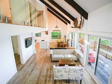 1 Muskoka Estates Rd