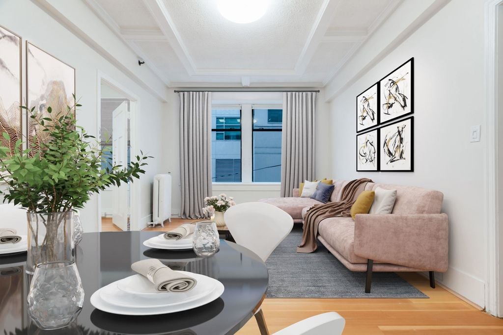 777 Burrard St, #24