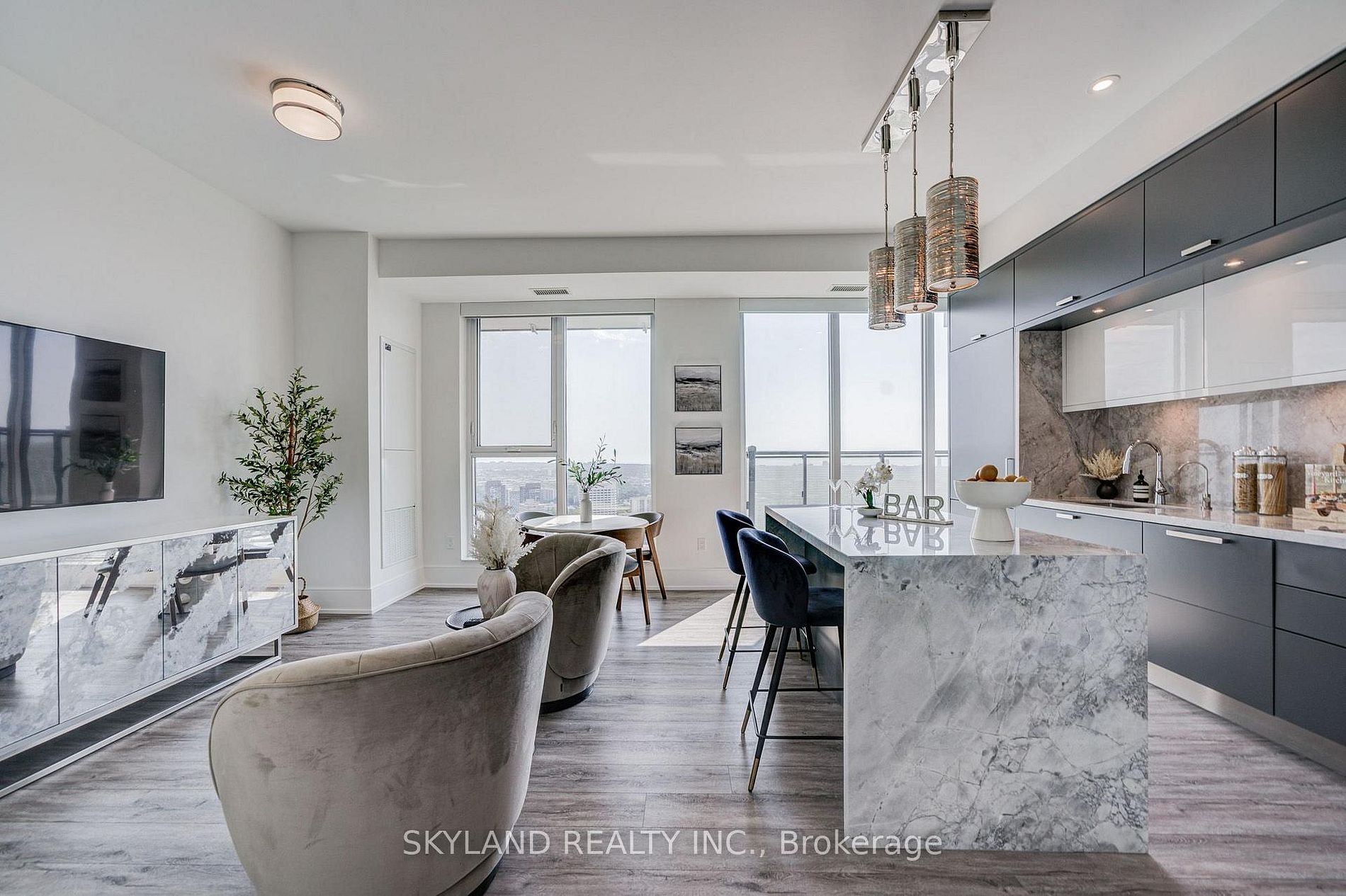 LUXURY IN TRIDEL
