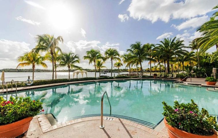 Miromar Lakes Beach And Golf Club