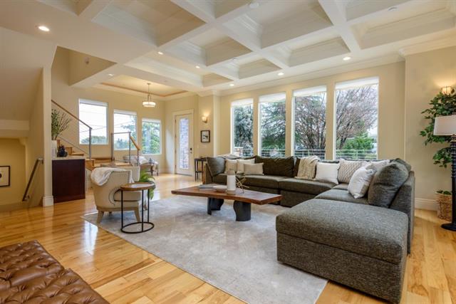 428 Ave Del Ora