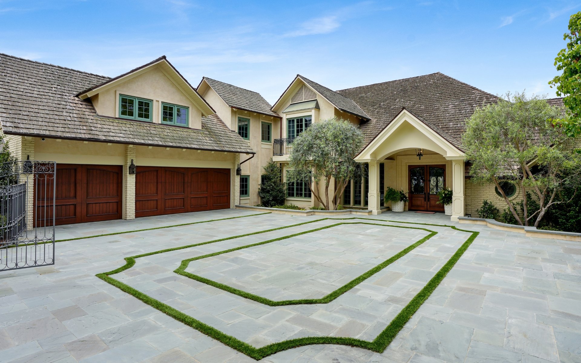 1 Cypress Point Lane
