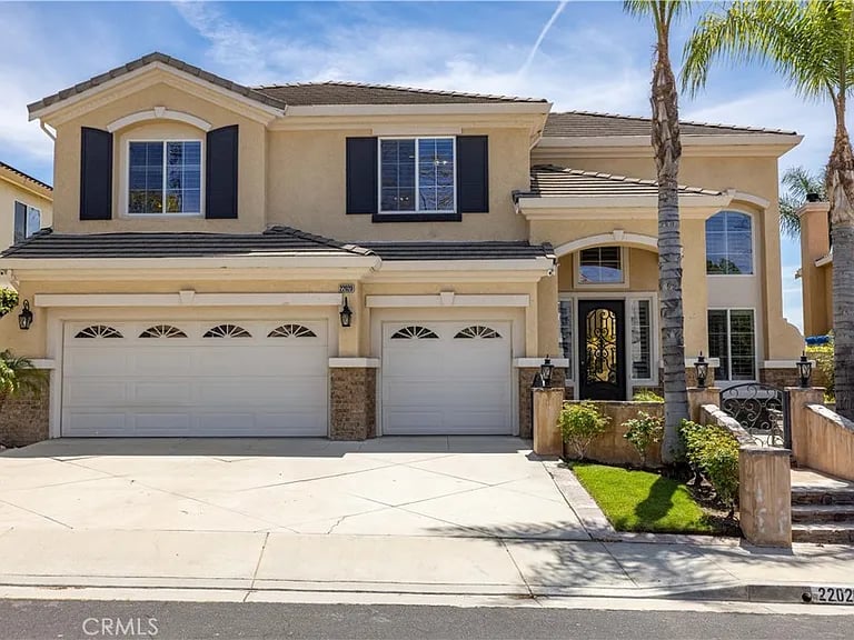 22020 Gold Canyon Dr